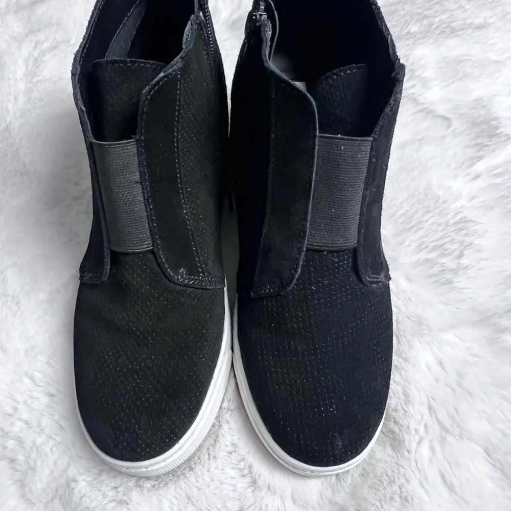 chic dark